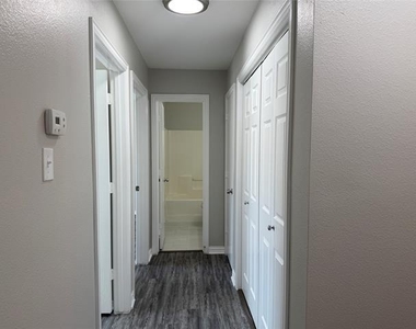 4815 Mexico Court - Photo Thumbnail 11