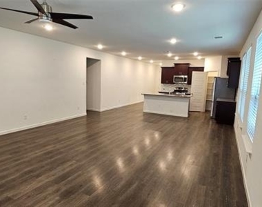4836 Carmel Valley Drive - Photo Thumbnail 8