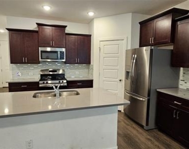 4836 Carmel Valley Drive - Photo Thumbnail 14