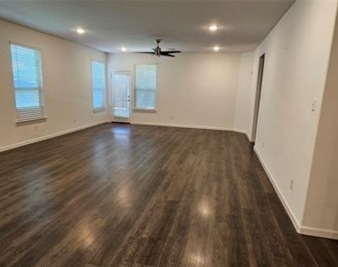 4836 Carmel Valley Drive - Photo Thumbnail 11