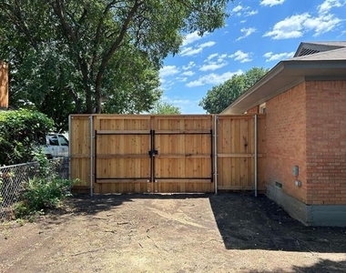 313 Hillcrest Avenue - Photo Thumbnail 6