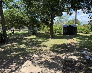 313 Hillcrest Avenue - Photo Thumbnail 9