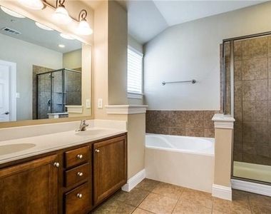 8613 Empire Boulevard - Photo Thumbnail 17