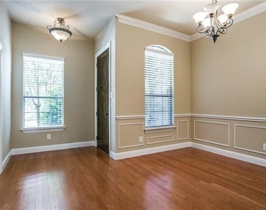 8613 Empire Boulevard - Photo Thumbnail 2