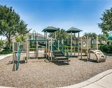 8613 Empire Boulevard - Photo Thumbnail 23