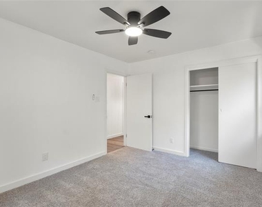 10325 Maylee Boulevard - Photo Thumbnail 19