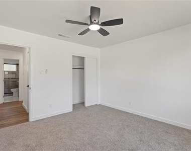 10325 Maylee Boulevard - Photo Thumbnail 14