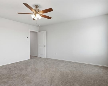 853 Eagles Nest Drive - Photo Thumbnail 13