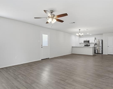 853 Eagles Nest Drive - Photo Thumbnail 7