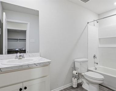 853 Eagles Nest Drive - Photo Thumbnail 18