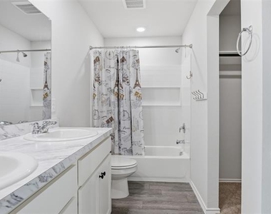 853 Eagles Nest Drive - Photo Thumbnail 14