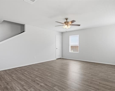 853 Eagles Nest Drive - Photo Thumbnail 8