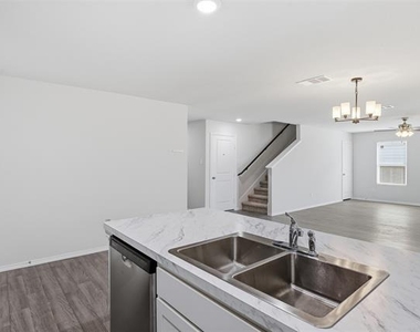 853 Eagles Nest Drive - Photo Thumbnail 24