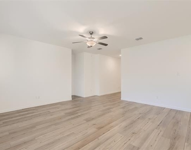 1205 Gladespring Lane - Photo Thumbnail 13