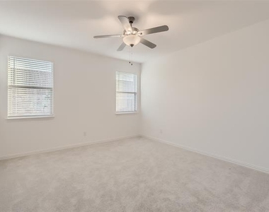 1205 Gladespring Lane - Photo Thumbnail 14