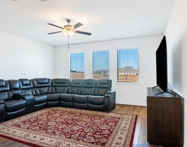 6932 Falconer Way - Photo Thumbnail 23