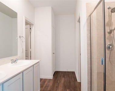 6932 Falconer Way - Photo Thumbnail 32