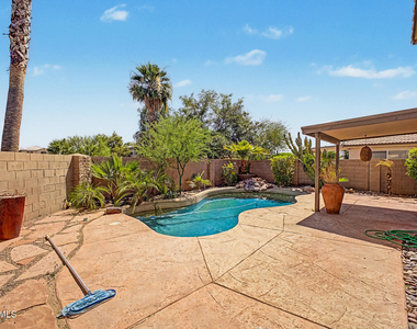 2155 W Olla Avenue - Photo Thumbnail 32