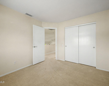 2155 W Olla Avenue - Photo Thumbnail 27