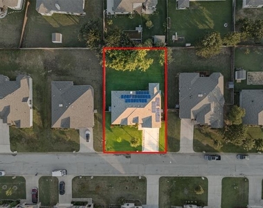 3733 Cecelia Lane - Photo Thumbnail 2
