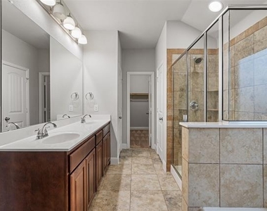 3733 Cecelia Lane - Photo Thumbnail 23