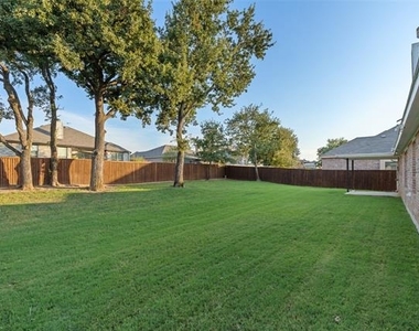 3733 Cecelia Lane - Photo Thumbnail 30