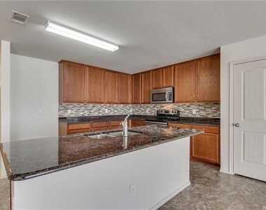 1432 Ocotillo Lane - Photo Thumbnail 9