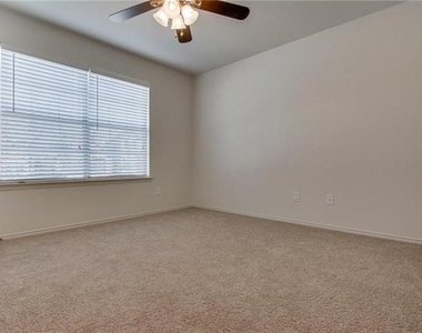 1432 Ocotillo Lane - Photo Thumbnail 3