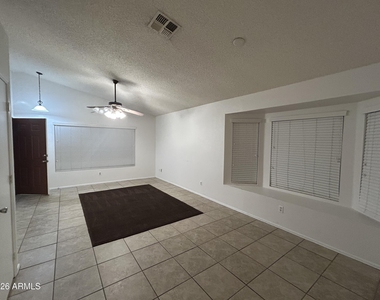 1120 N Val Vista Drive - Photo Thumbnail 7