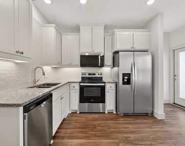 500 E Kimball Street - Photo Thumbnail 10