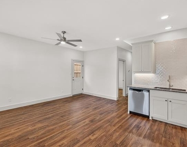 500 E Kimball Street - Photo Thumbnail 2