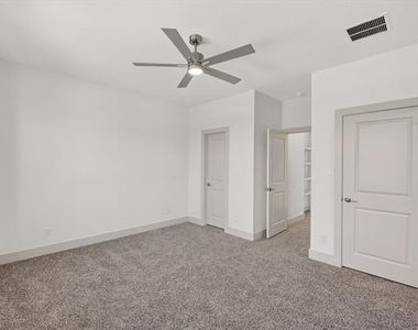 500 E Kimball Street - Photo Thumbnail 16