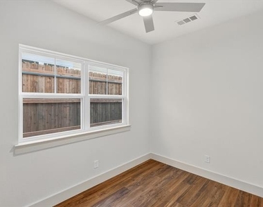 500 E Kimball Street - Photo Thumbnail 12
