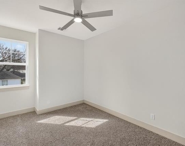 500 E Kimball Street - Photo Thumbnail 24