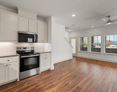 508 E Kimball Street - Photo Thumbnail 11
