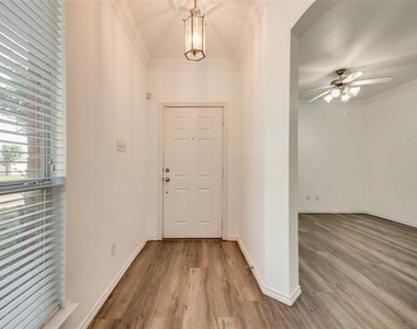 5900 Ozark Drive - Photo Thumbnail 3