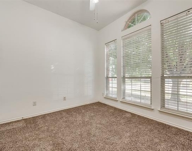 5900 Ozark Drive - Photo Thumbnail 17