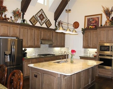2568 History Lane - Photo Thumbnail 6