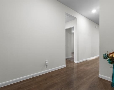 513 Spur Ridge - Photo Thumbnail 1