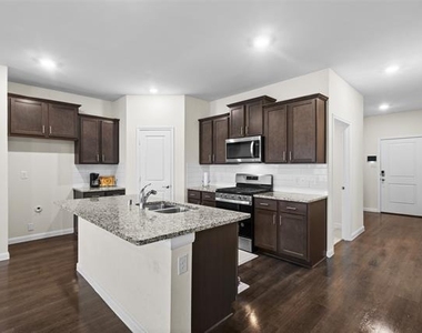 513 Spur Ridge - Photo Thumbnail 2