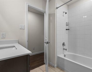 513 Spur Ridge - Photo Thumbnail 9