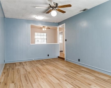 10858 Cassandra Way - Photo Thumbnail 11