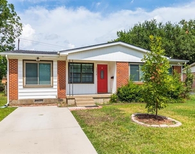 10858 Cassandra Way - Photo Thumbnail 13