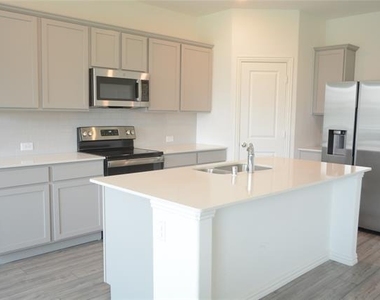 11612 Silver Queen Drive - Photo Thumbnail 7