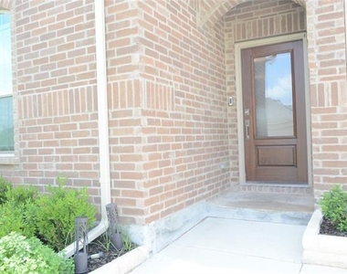 11612 Silver Queen Drive - Photo Thumbnail 1