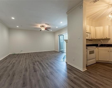 6002 Auburndale Avenue - Photo Thumbnail 3