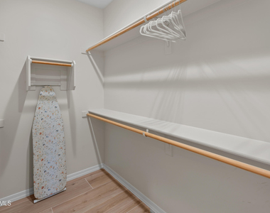 20660 N 40th Street - Photo Thumbnail 18