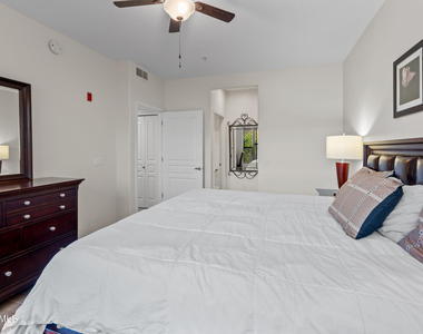 20660 N 40th Street - Photo Thumbnail 17