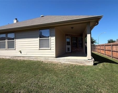 15513 Landing Creek Lane - Photo Thumbnail 13