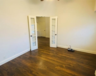 3408 Endicott Court - Photo Thumbnail 2